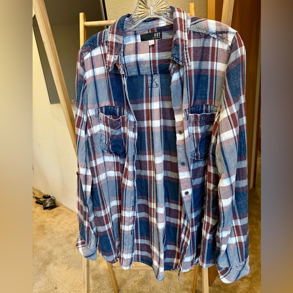 Kut from the Kloth Plaid button up - Picture 1 of 8